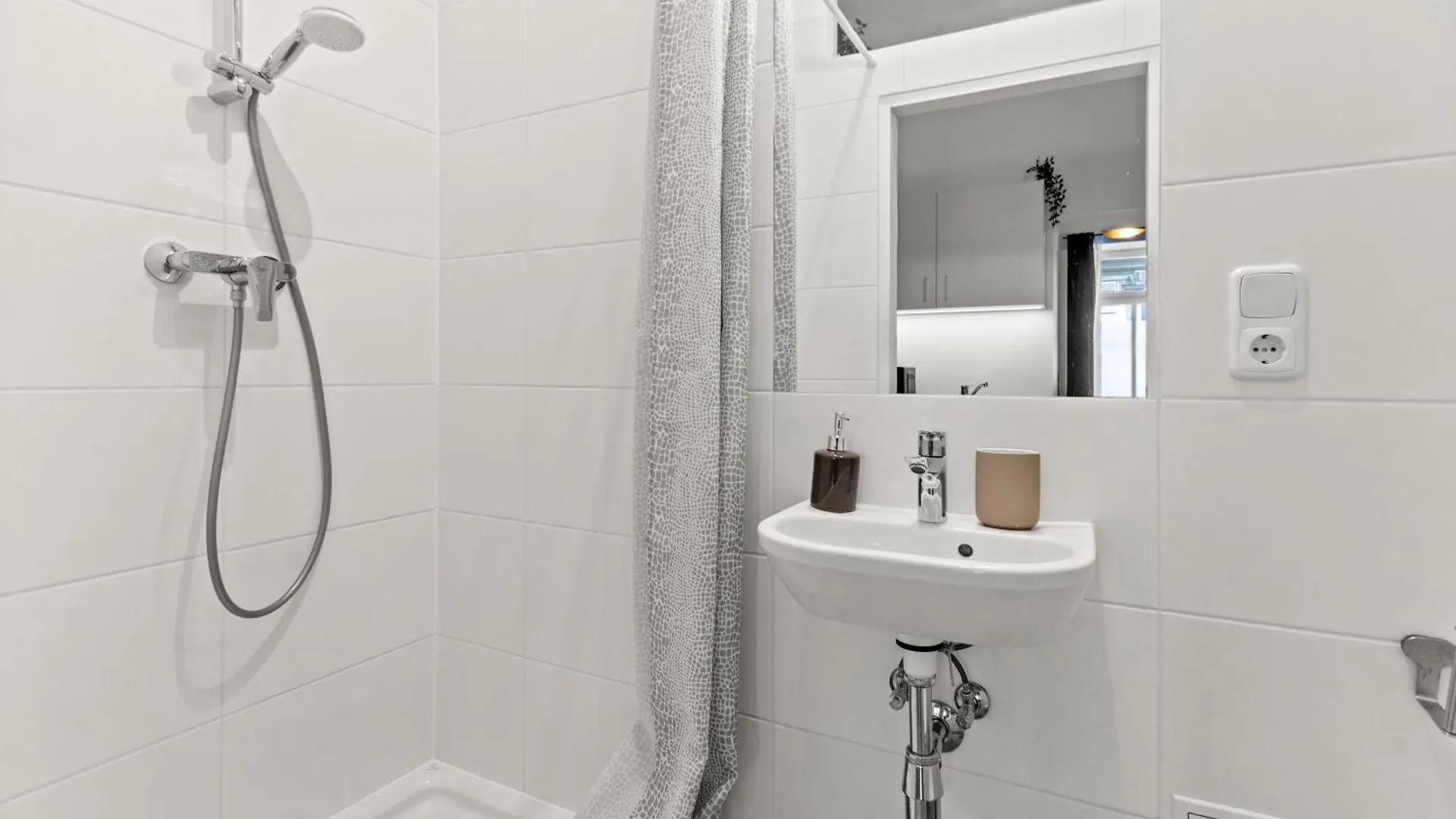 Stylish Apartment, 4 Min To U3 Zipperer Strasse Wien