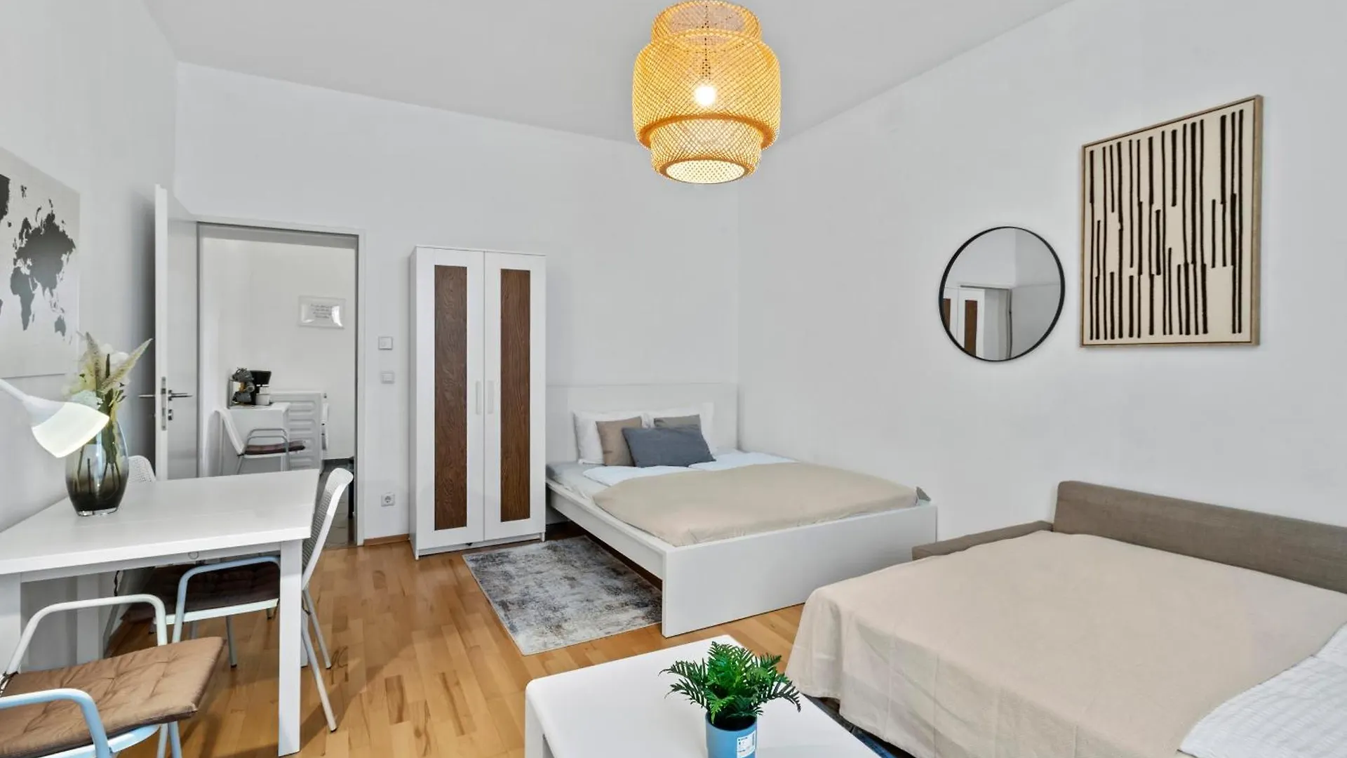 Stylish Apartment, 4 Min To U3 Zipperer Strasse Wien 0*,  Österreich