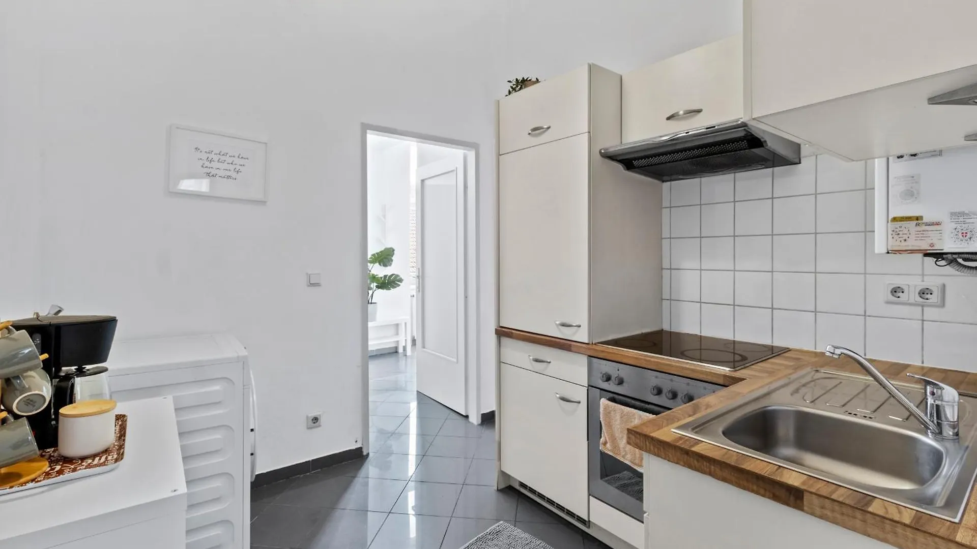 Apartment Stylish Apartment, 4 Min To U3 Zipperer Strasse Wien