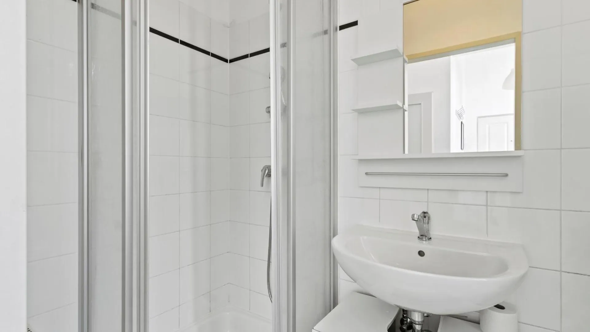 Stylish Apartment, 4 Min To U3 Zipperer Strasse Wien Apartment